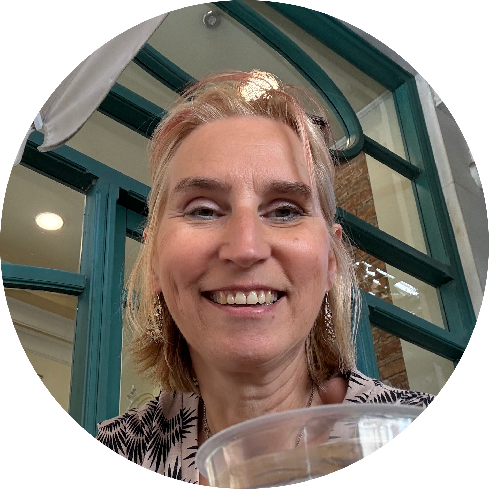 Go to the profile of Katja