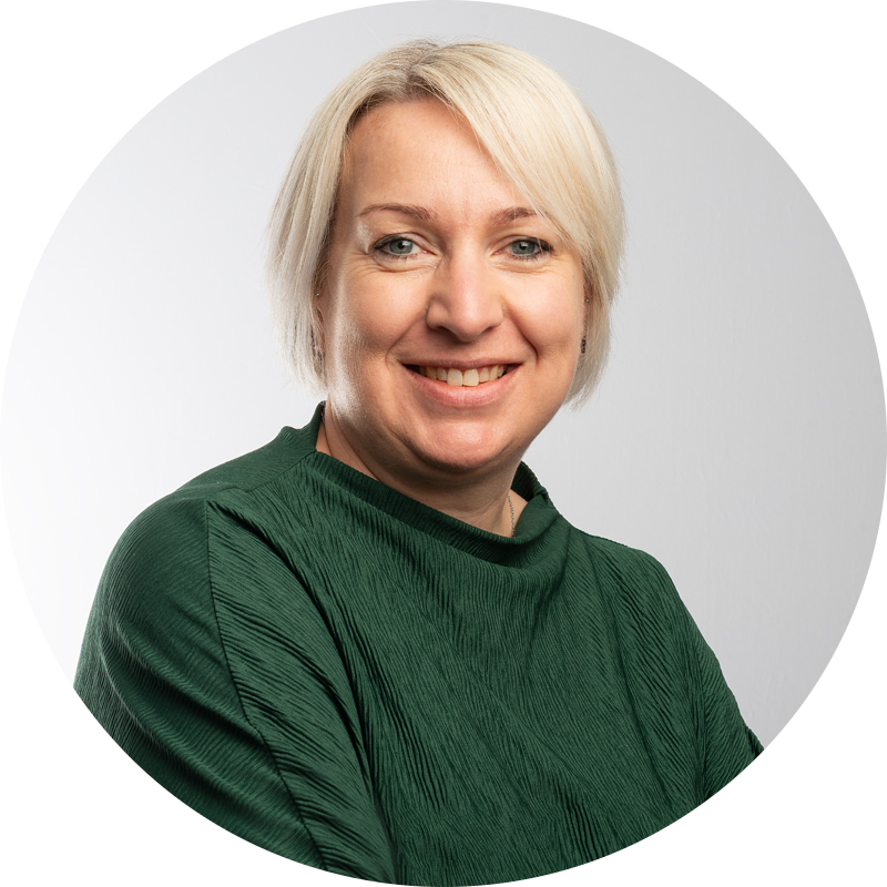 Go to the profile of Liz Stewart