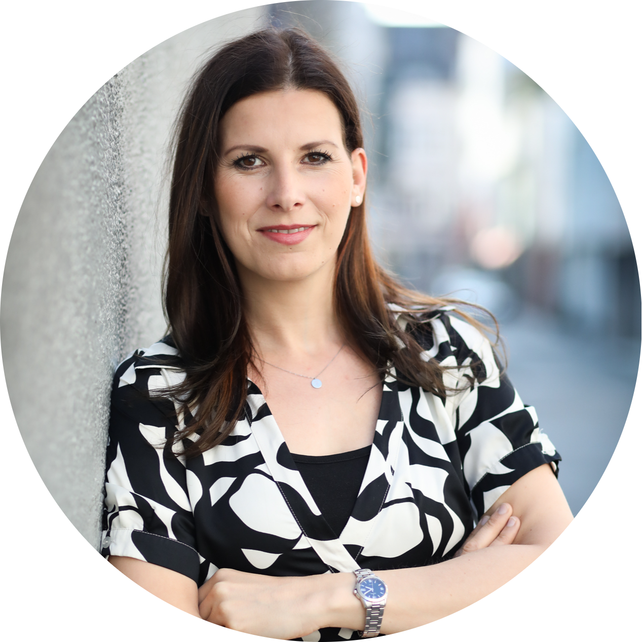 Go to the profile of Julia Radzwill